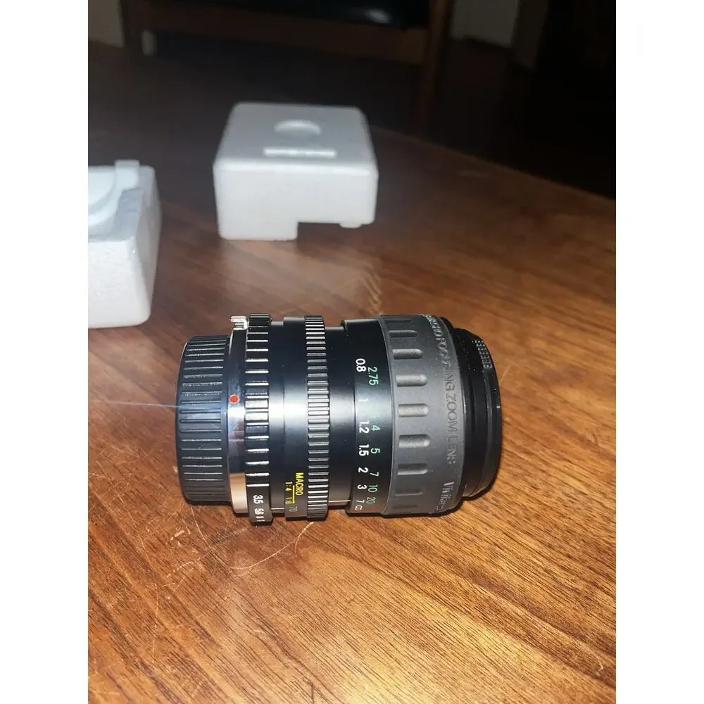 Vivitar 28-70mm F3.5-4.8 Macro Focus Zoom Lens Yashica and Contax camera mount